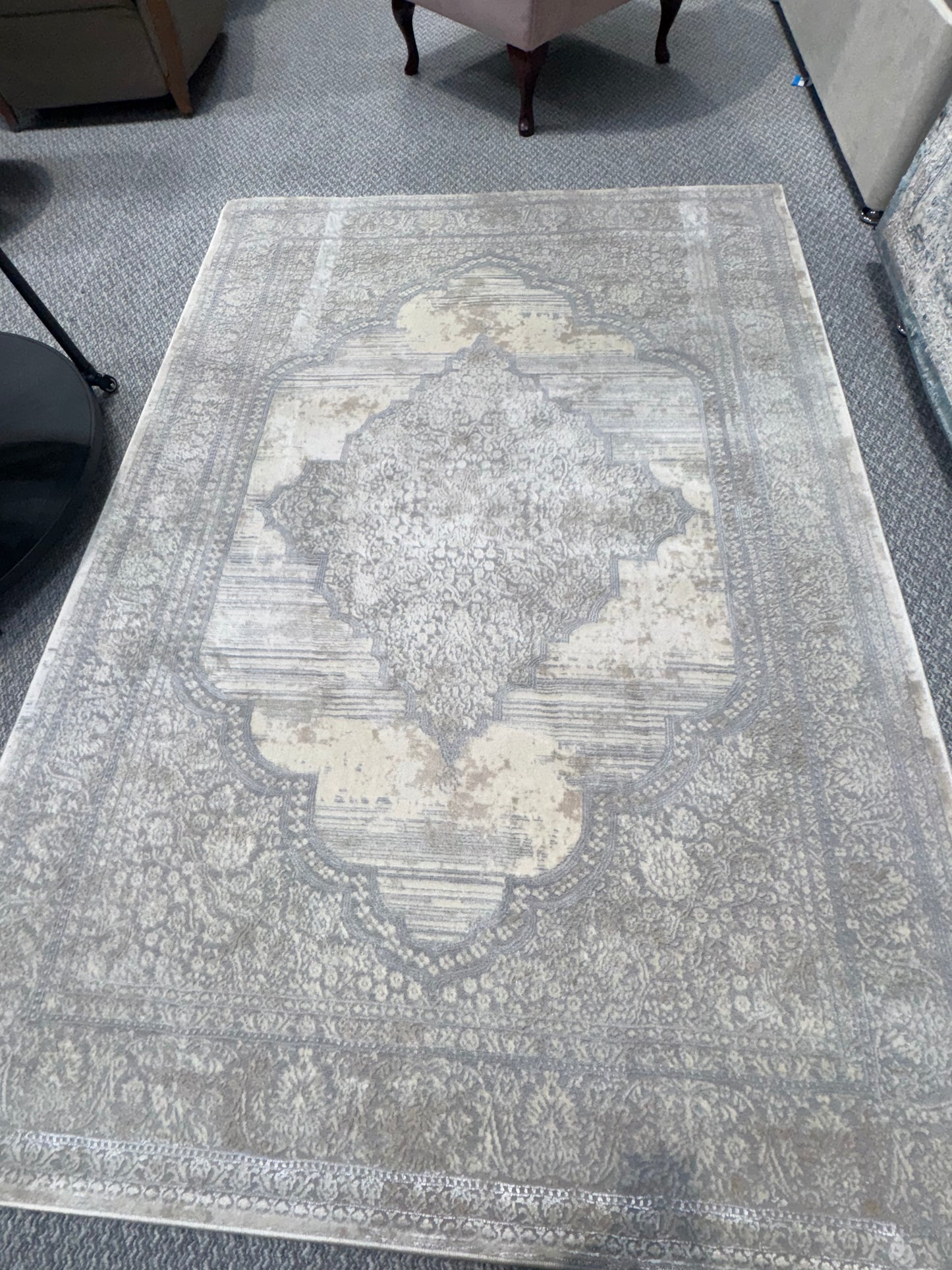 Egyptian Luxury Traditional Rug