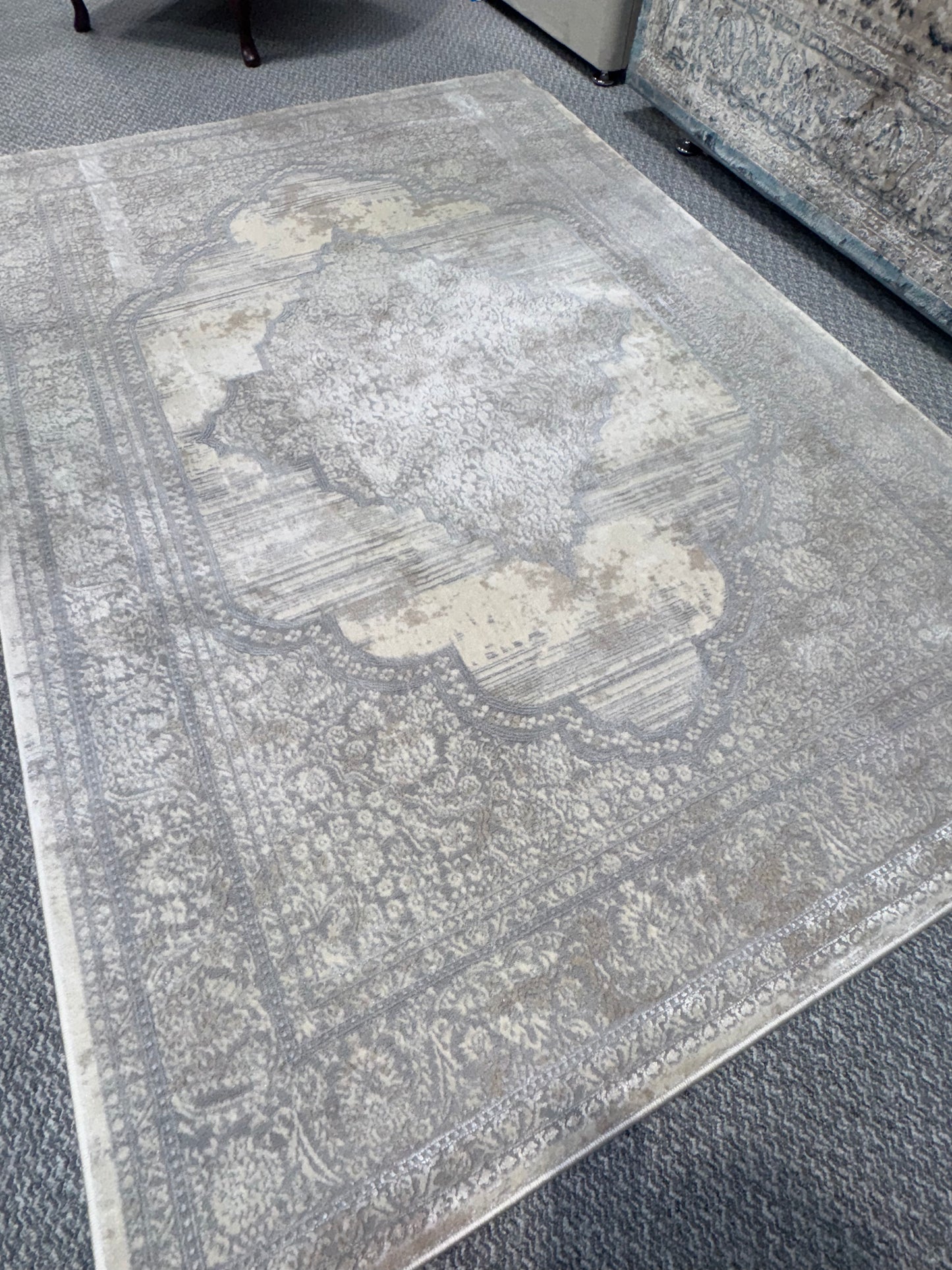 Egyptian Luxury Traditional Rug