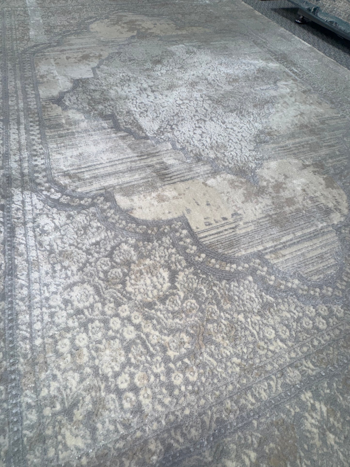 Egyptian Luxury Traditional Rug