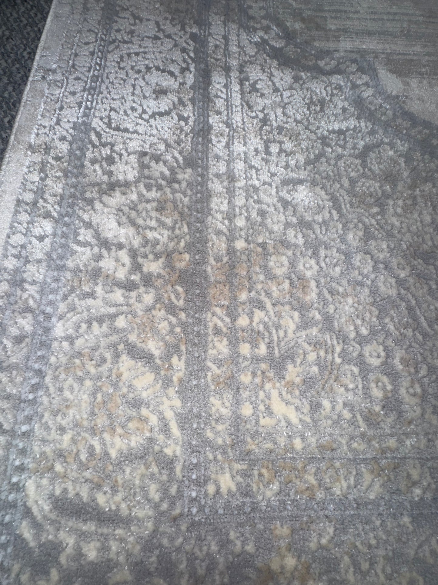 Egyptian Luxury Traditional Rug