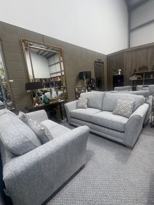 Lottie Suite 3 + 2 Set