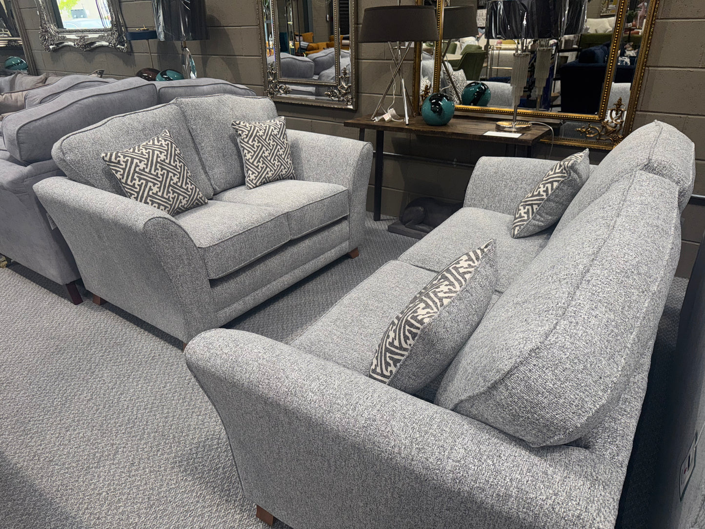 Lottie Suite 3 + 2 Set